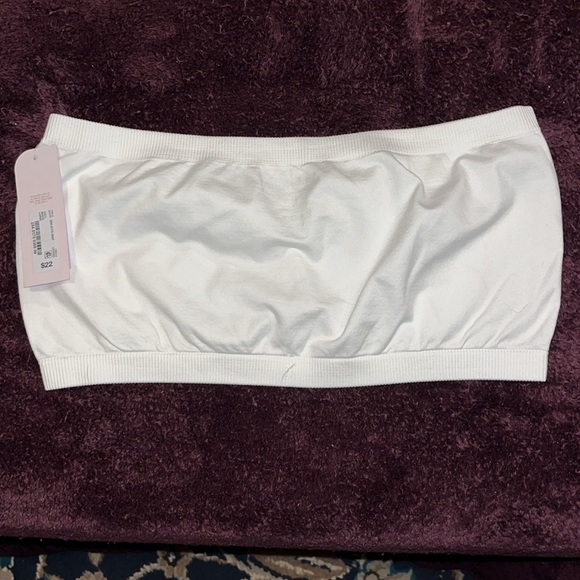 Ambrielle pull on style with smooth and seamless comfort bandeau bra large NWT - Picture 2 of 5